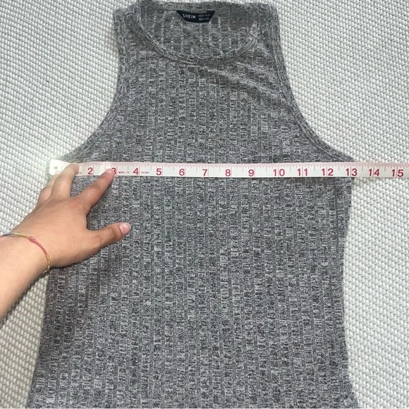 Shein Basic Gray Ribbed Tank Top Sz Xs - Picture 3 of 4